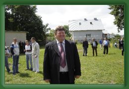 DSC00885 * 2592 x 1728 * (2.43MB)