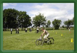 DSC00896 * 2592 x 1728 * (2.33MB)