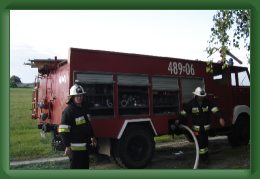 DSC00939 * 2592 x 1728 * (2.27MB)